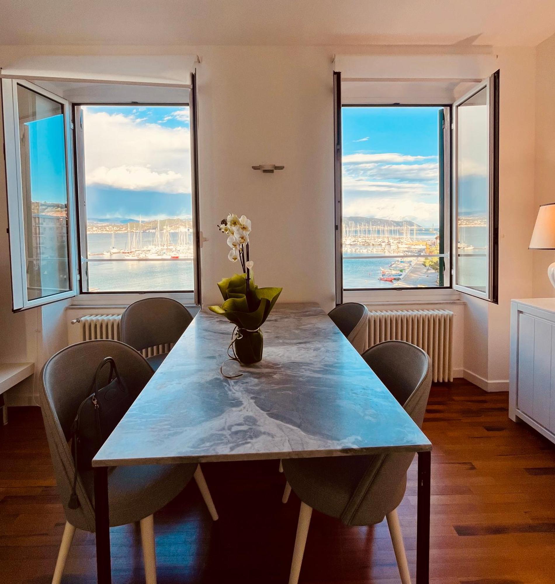 About Italy Holiday Rooms And Apartments 포르토베네레 외부 사진