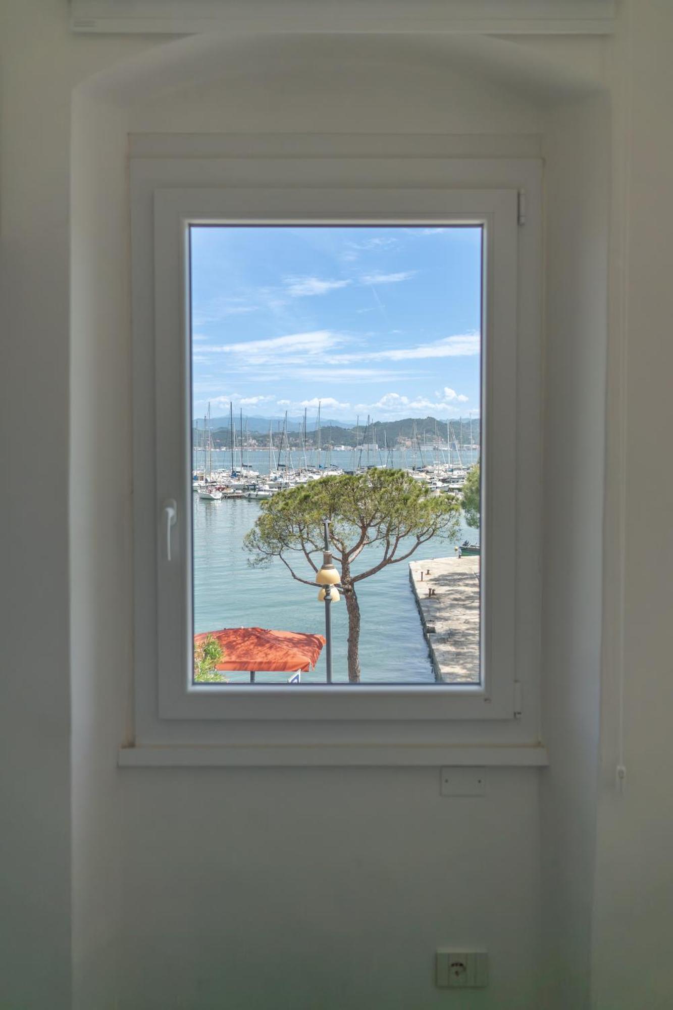 About Italy Holiday Rooms And Apartments 포르토베네레 외부 사진